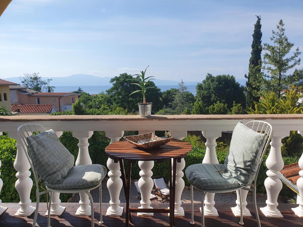 Villa Flora Malinska Luaran gambar